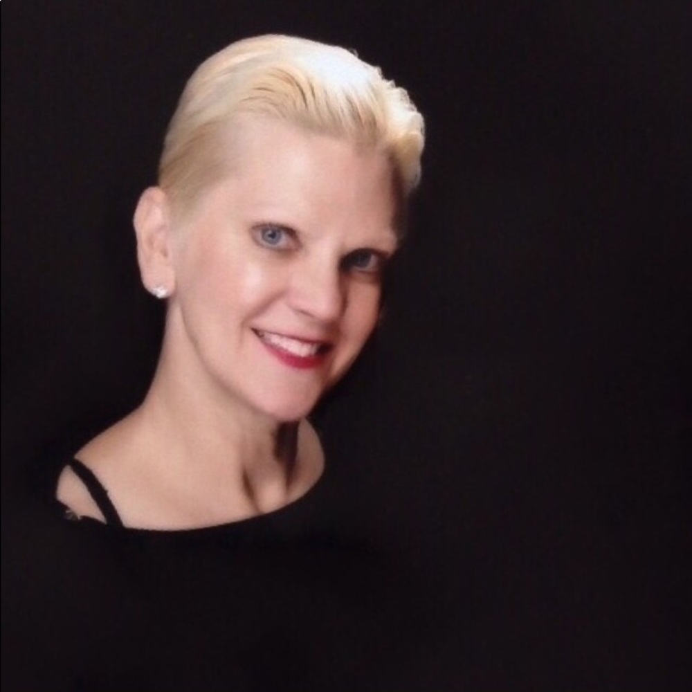 Meet your Posher, Linda